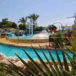 Comfy Near Paphos Apartment *