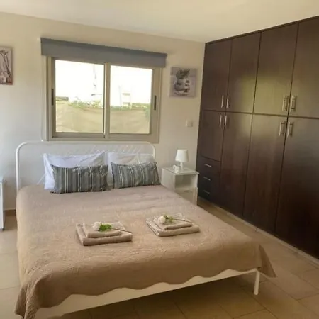 Comfy Near Paphos Geroskipou