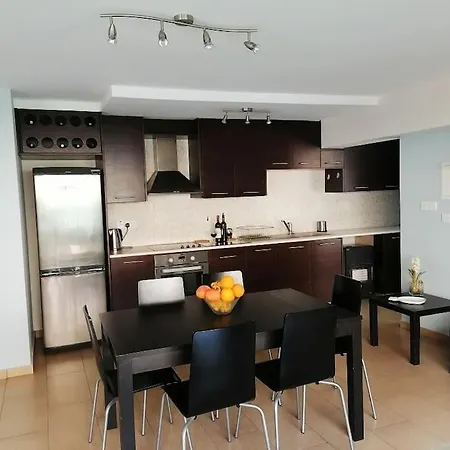 Comfy Near Paphos Apartment