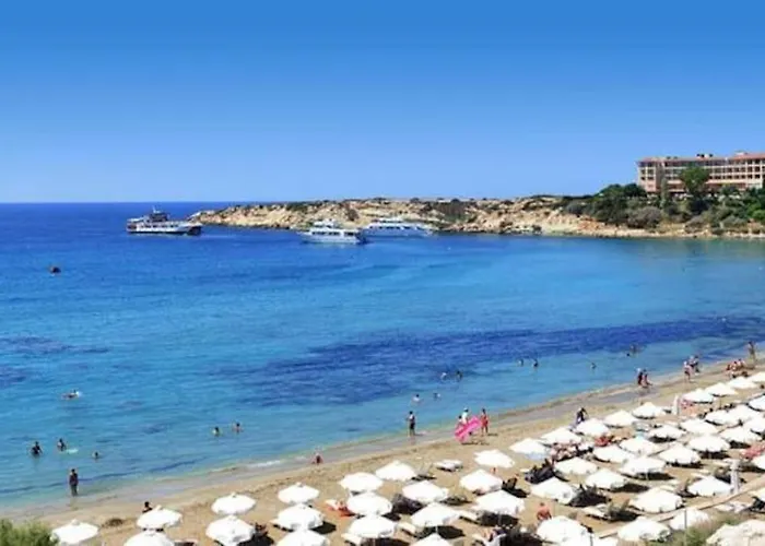 Comfy Near Paphos Lejlighed *