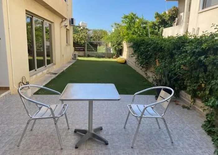 Lejlighed Comfy Near Paphos Geroskipou